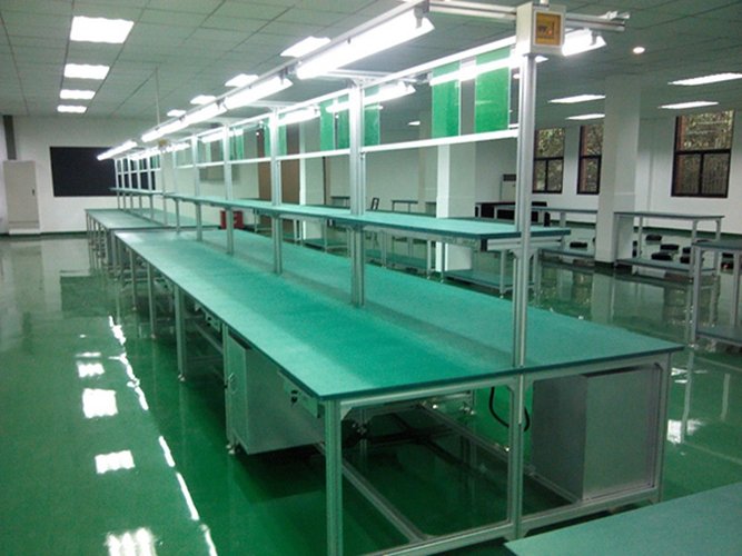 流水線工作臺(tái).jpg